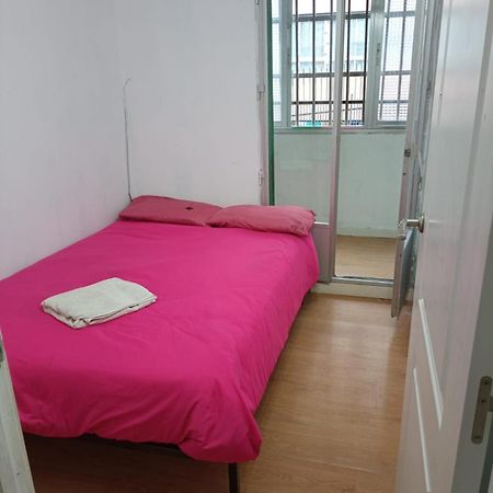 Apartamento 3 Dormitorios En Sanchez Preciados Madrid Exteriör bild